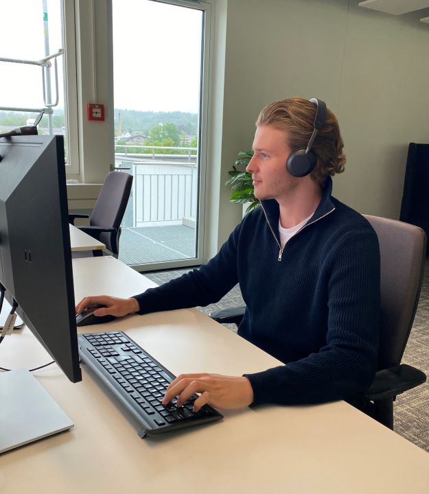 Timon Weisser absolviert eine zum Ausbildung zum Kaufmann für Dialogmarketing bei der naturenergie hochrhein AGAusbildungsalltag bei der naturenergie hochrhein AG.