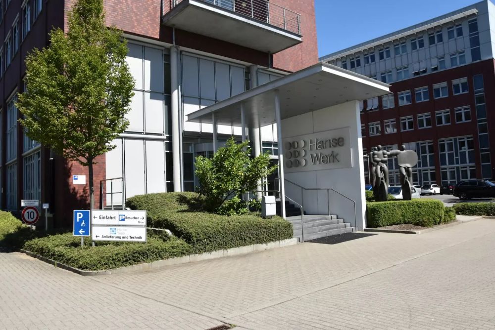 Eingangsbereich der Geschäftsstelle in Quickborn: hereinspaziert bei der HanseWerk-Gruppe